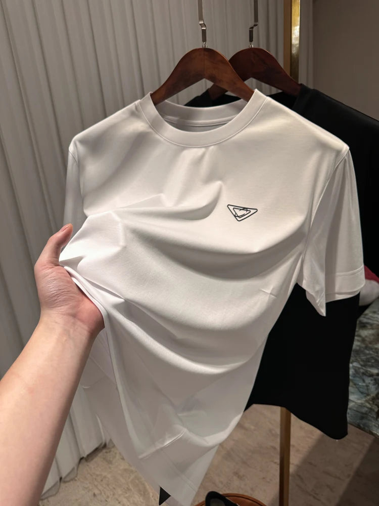 A Light and Thin Pure Cotton Short-sleeved T-shirt for Men That Is Not Easy To Deform, Allowing You To Feel The Beauty of Summer